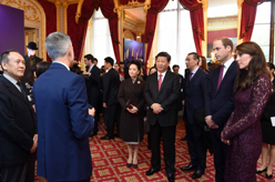 习近平出席中英创意产业展