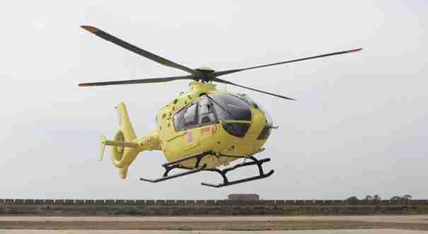 天津首例直升机求婚空中亮相