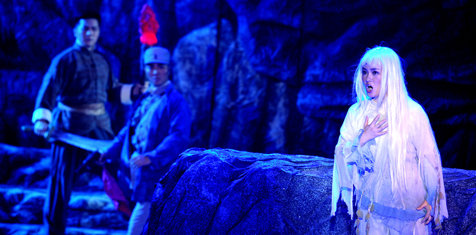 新版歌剧《白毛女》在延安成功首演 现场掌声雷动