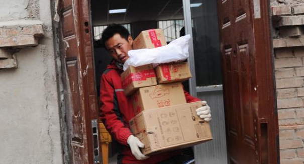 快递员的&ldquo;双11&rdquo; 起早贪黑的循环&ldquo;疯狂&rdquo;