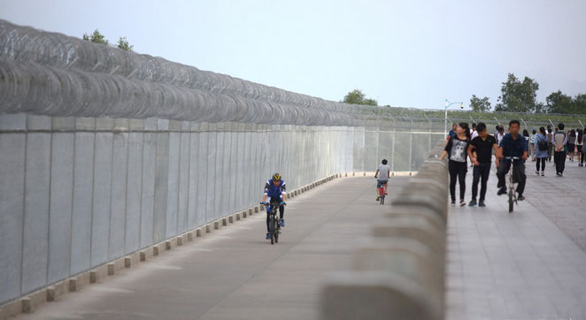 深圳红树林拉起铁丝网 市民吐槽&ldquo;像在监狱散步&rdquo;