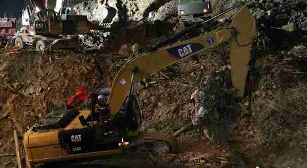 浙江丽水山体滑坡事故 救援通宵继续