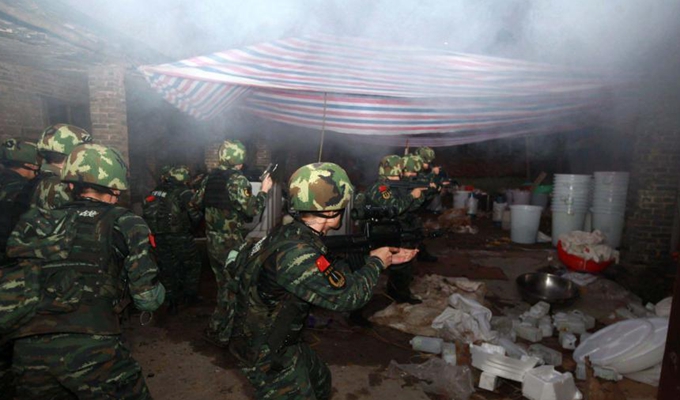 广西玉林警方摧毁特大制毒窝点 缴获毒品1199千克