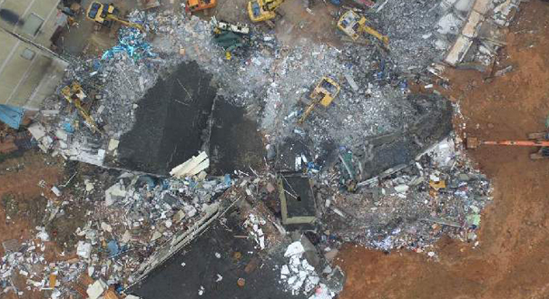 深圳山体滑坡已致91人失联 新华网无人机航拍事故现场