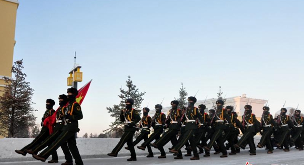 漠河&ldquo;北极国旗班&rdquo;零下32℃升国旗迎新年