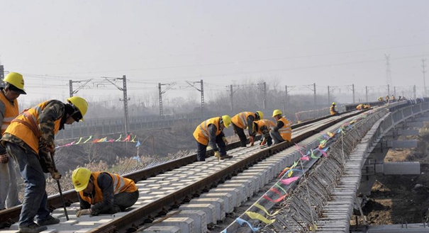 致敬！图说假期坚守工作在岗位上的劳动者们