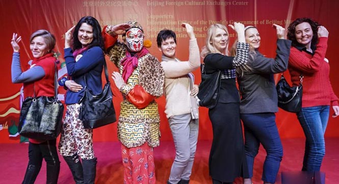 外国人北京体验中国春节文化