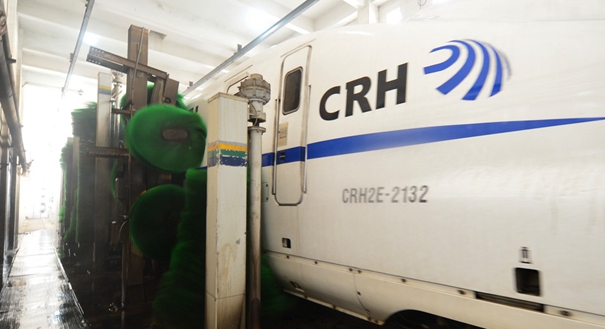 高颜值如何保持 探访北京动车组&ldquo;洗澡间&rdquo;