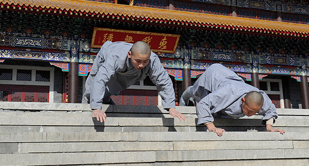 【图刊】00后小武僧勤练功记