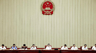 张德江主持十二届全国人大常委会第二十二次会议闭幕会并发表讲话