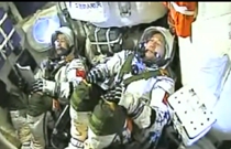 神舟十一舱内独家视频