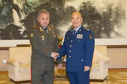 许其亮会见俄罗斯国防部长