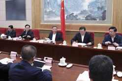 汪洋主持召开国务院扶贫开发领导小组第十六次全体会议