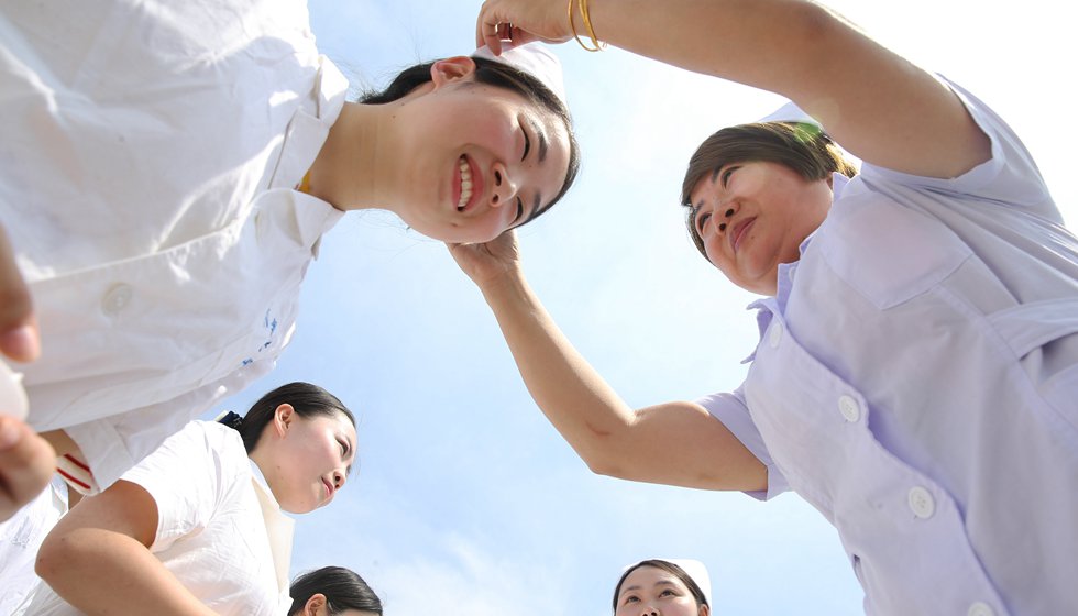 母女传承迎接护士节