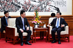 汪洋会见蒙古国总理额尔登巴特