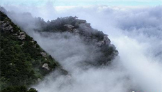 江西庐山雨后现云海景观