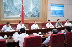 汪洋主持召开国家防汛抗旱总指挥部全体会议