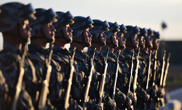 沙场今点兵！习近平检阅部队