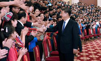 习近平会见全国体育先进单位和先进个人代表等