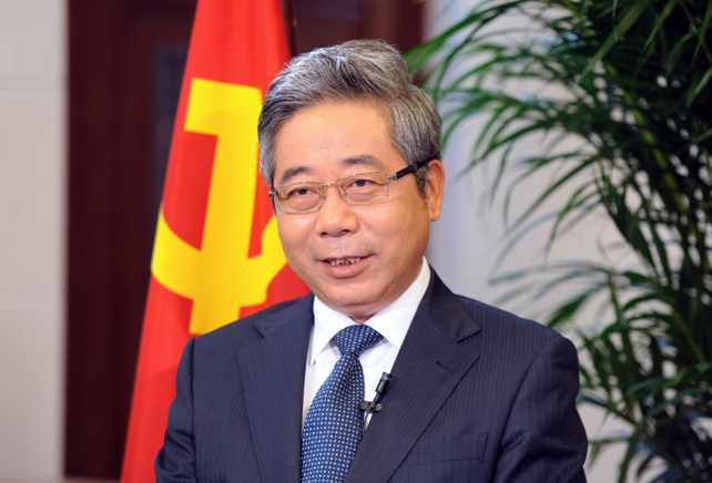 选人用人，不屁股指挥脑袋