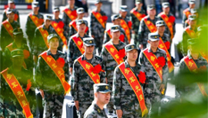 新疆乌鲁木齐欢送新兵入伍