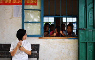 特岗乡村教师 送知识进大山