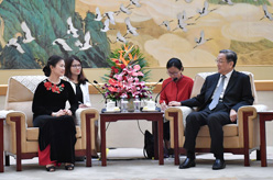 俞正声会见越南祖国阵线中央委员会副主席