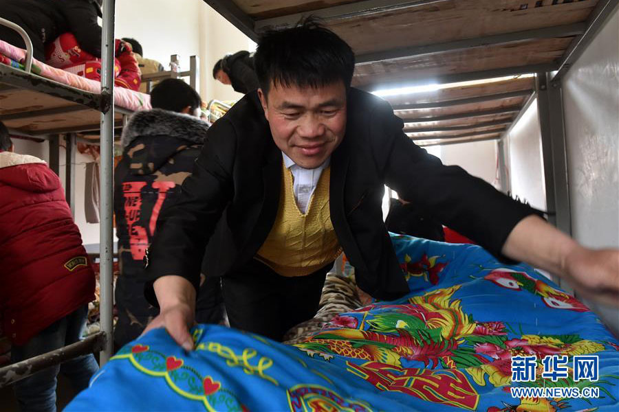 时代楷模张玉滚：乡村教育守望者