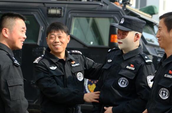 时代楷模张劼：我只是做了我该做的