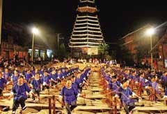 民族节庆，须把本色留住