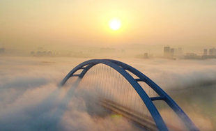 航拍柳州官塘大桥