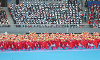 序曲《花海迎宾朋》