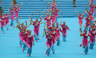 文艺表演《钱鞭舞&middot;庆丰收》