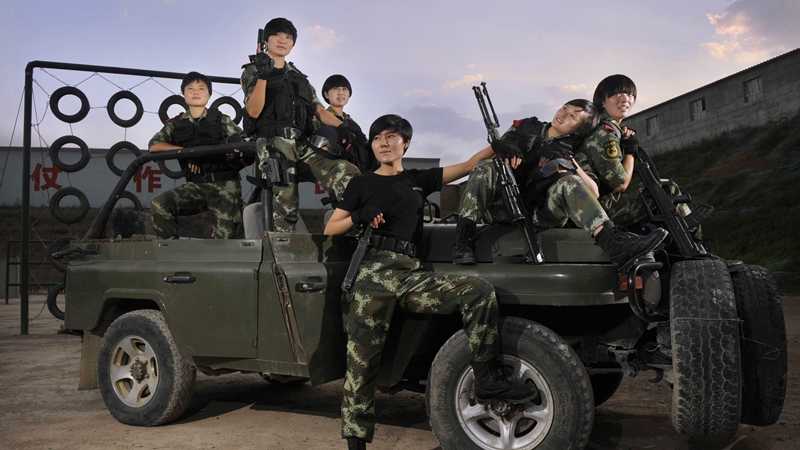 奋斗中的青春色彩