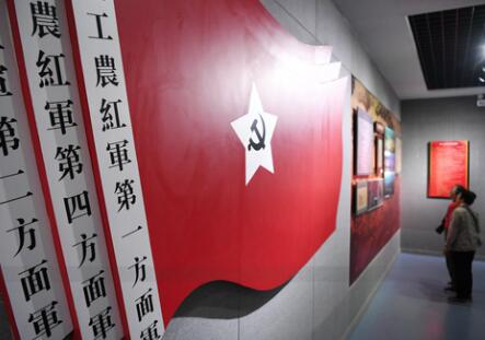 甘肃迭部迎来红色旅游热