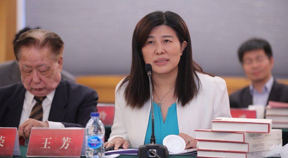 外语教学与研究出版社党总支书记王芳