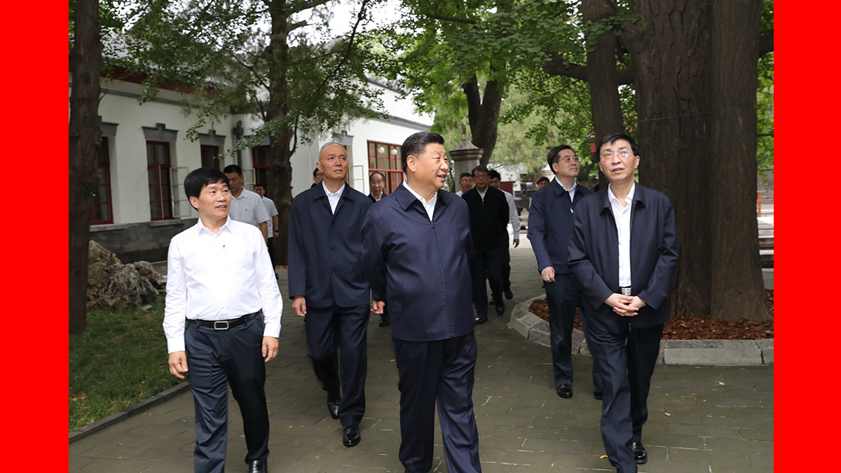 鉴往知来——跟着总书记学历史 | 在香山，重温赶考初心