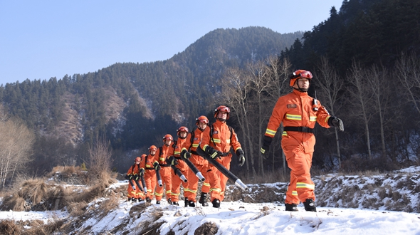 【新春走基层】与山林为伴的星火守望者