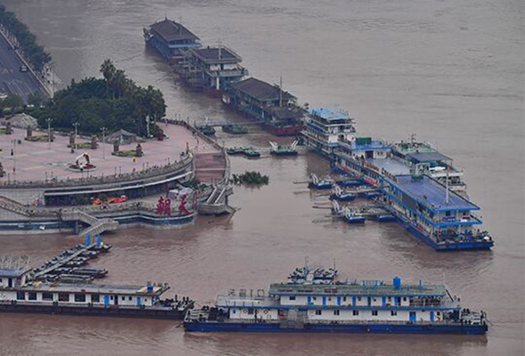 直擊！長江五號洪水洪峰正通過重慶中心城區