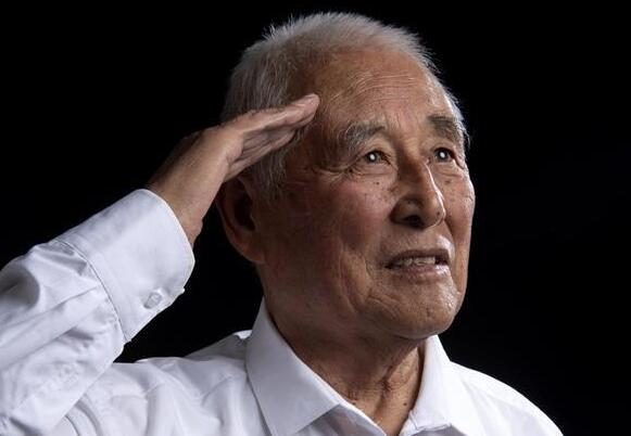 致敬最可爱的人——刘万一