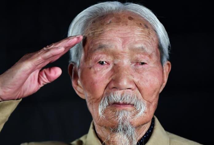 致敬最可爱的人——李德义