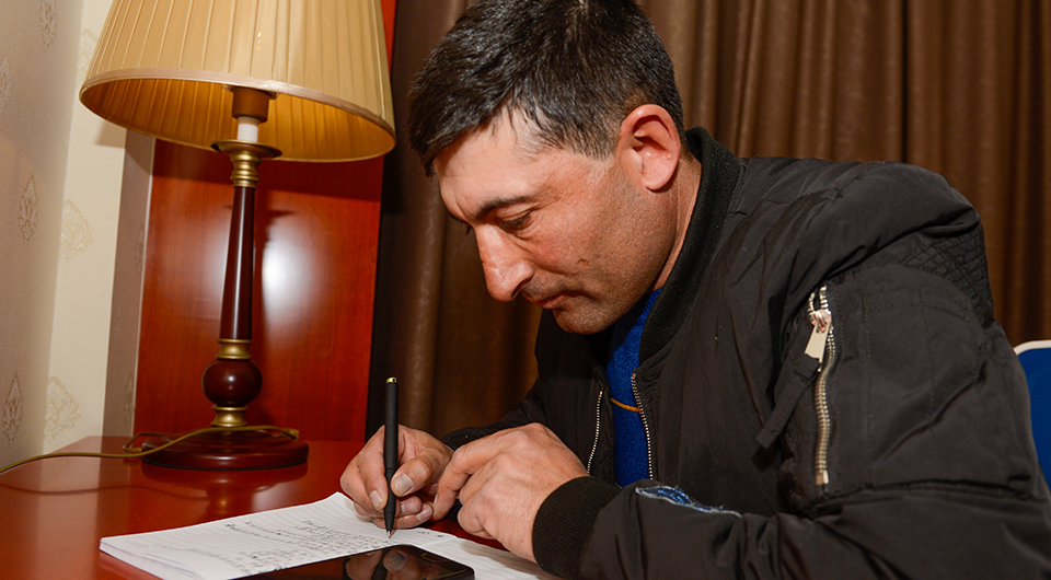 新华全媒+｜我在两会Vlog｜缺席的代表