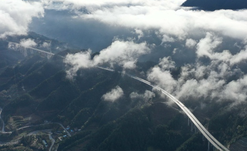 一个武陵山区贫困县的变化