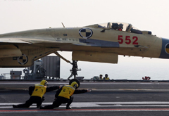 帅爆了！中国海军版“航母Style”