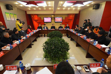 韶山村里说“小康”