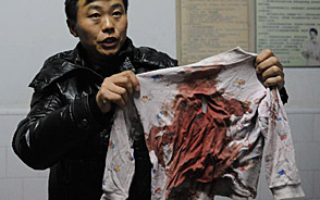 河南22小学生被砍伤 官方集体失声