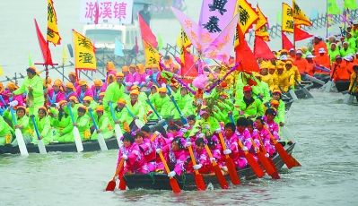 10万微博昨现场直播溱潼会船壮景