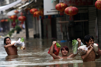 “菲特”过后浙江多地内涝严重“一片汪洋”