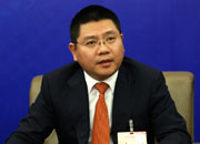 全国人大代表王均金回答记者提问