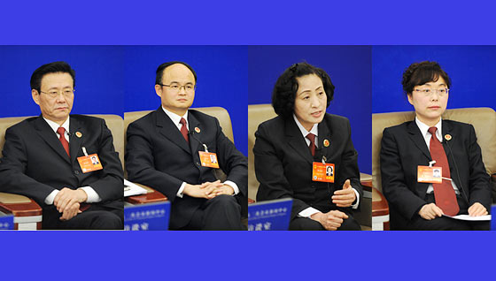 四位检察长与网民在线交流